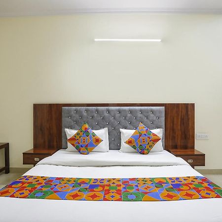 Fabexpress Asp Royal Residency Inn- Janakpuri Делхи Екстериор снимка