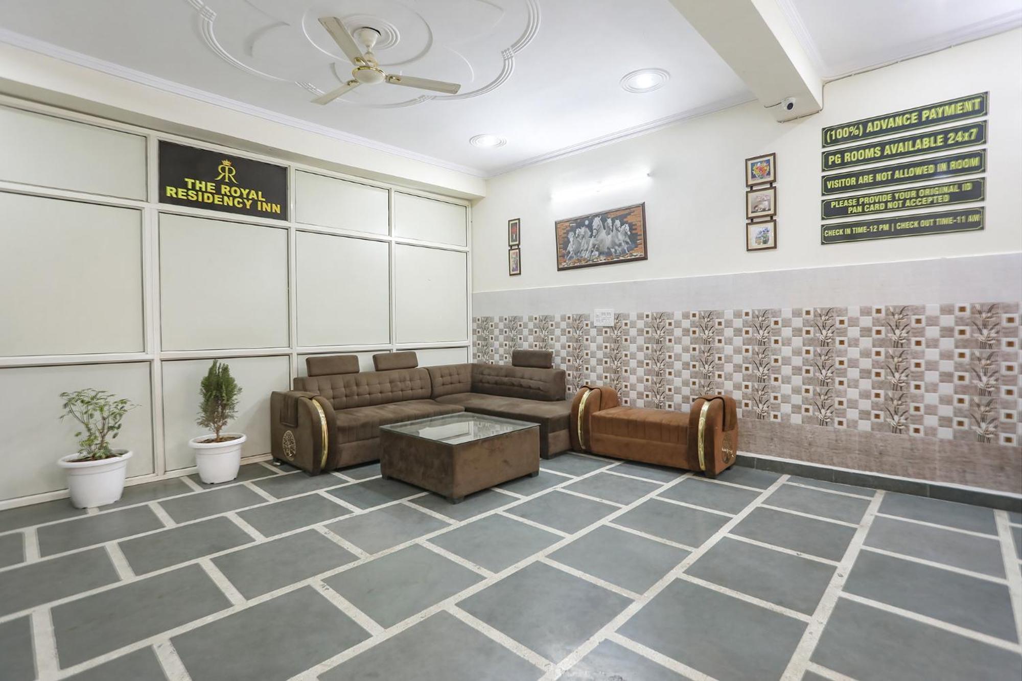 Fabexpress Asp Royal Residency Inn- Janakpuri Делхи Екстериор снимка