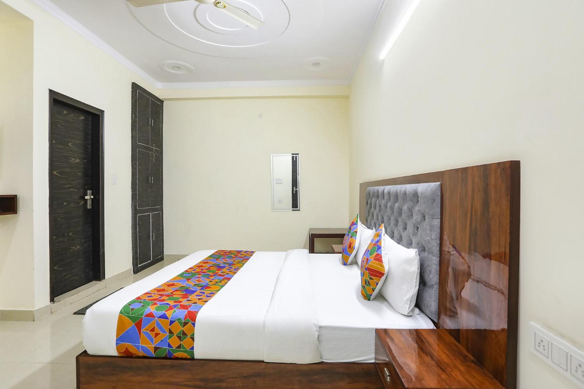 Fabexpress Asp Royal Residency Inn- Janakpuri Делхи Екстериор снимка