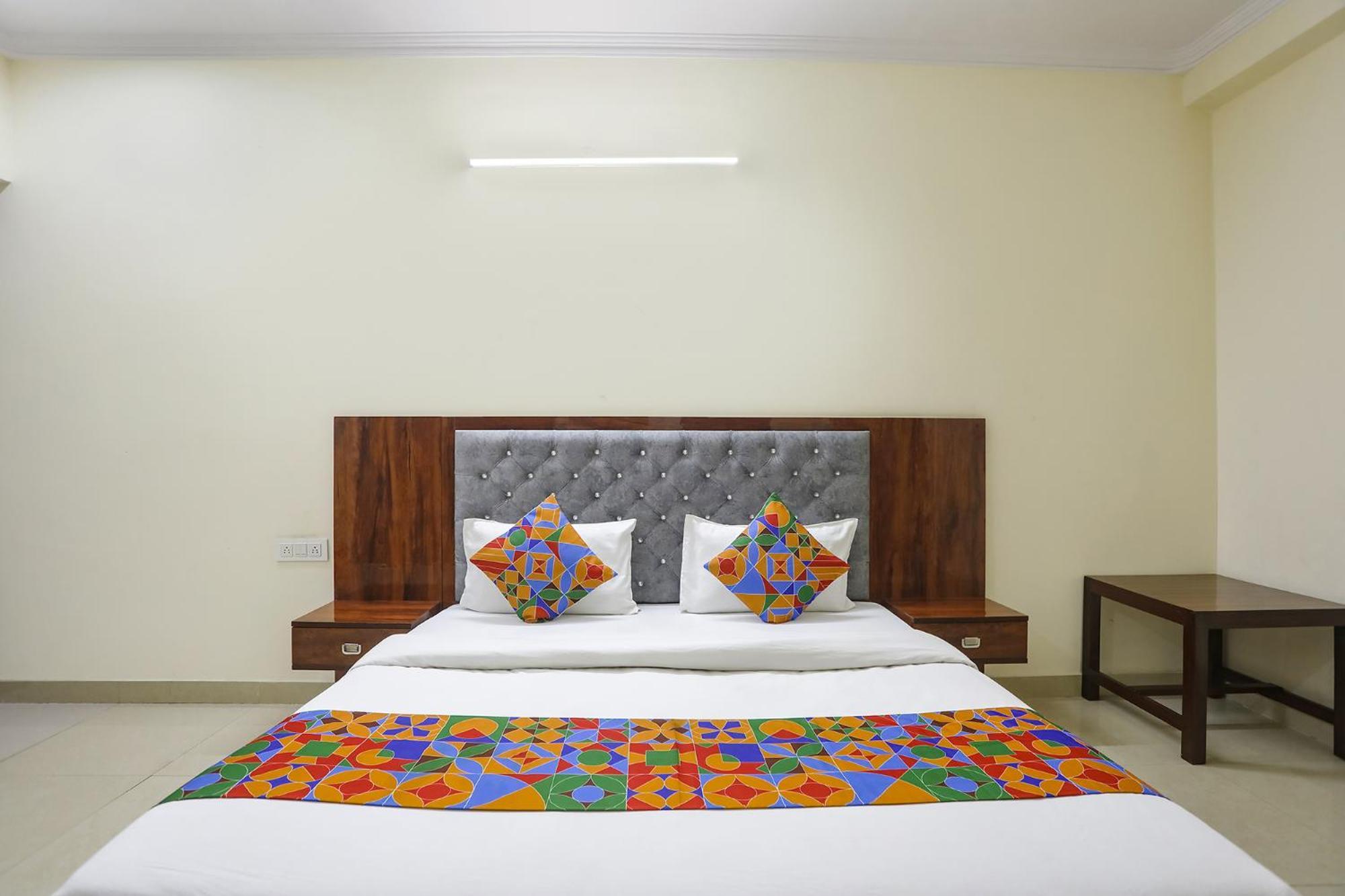 Fabexpress Asp Royal Residency Inn- Janakpuri Делхи Екстериор снимка