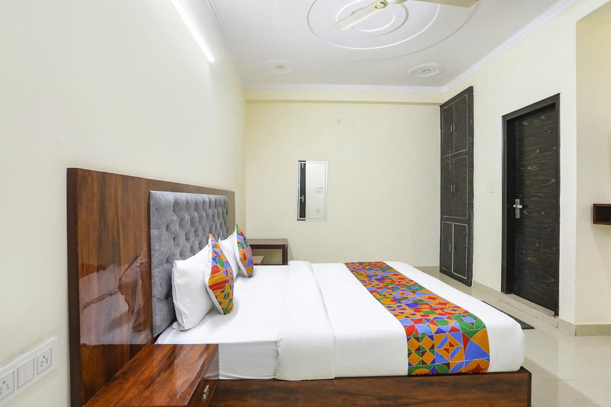 Fabexpress Asp Royal Residency Inn- Janakpuri Делхи Екстериор снимка