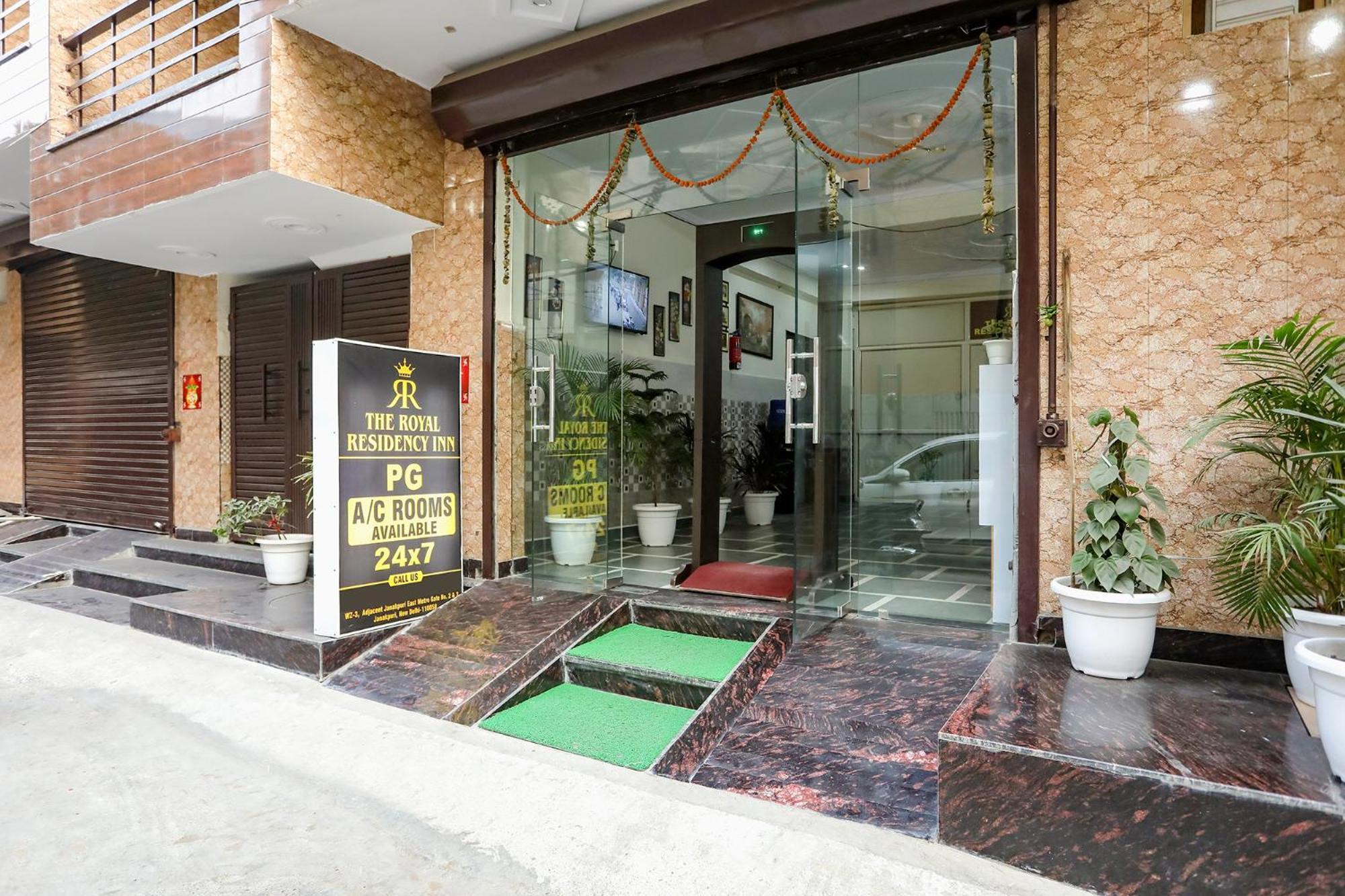 Fabexpress Asp Royal Residency Inn- Janakpuri Делхи Екстериор снимка